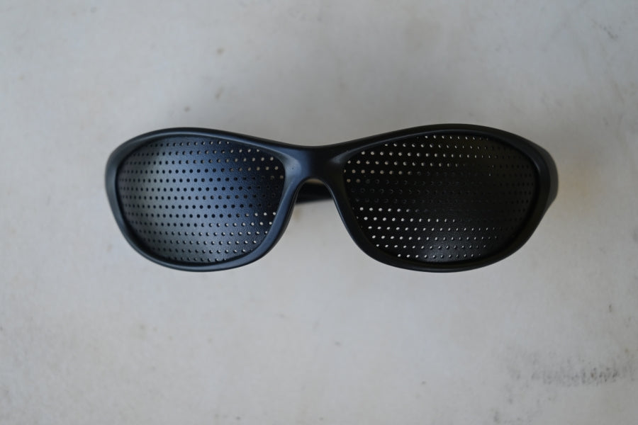 Lentes con Agujeros Cónicos Pequeños